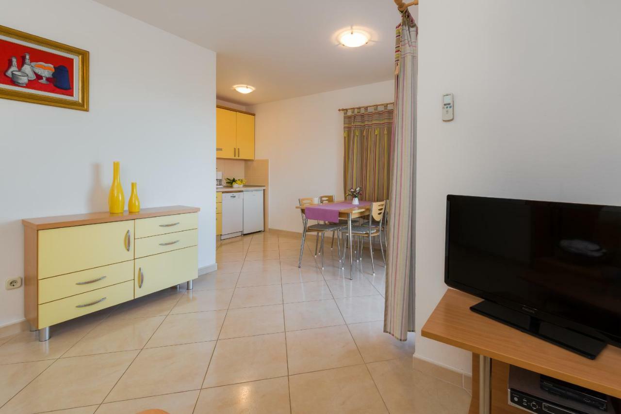 Apartments Villa Vallum Bol Luaran gambar